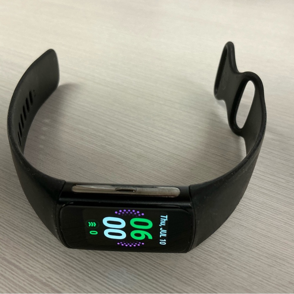 Fitbit Charge 6 Activity and Fitness Tracker ❤️ Rate Monit. Black With charger - Picture 3 of 12